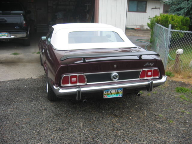 1973 ford mustang convertible. newly rebuilt carburetor. fresh tune up