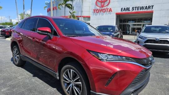 2022 toyota venza le