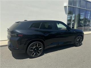 2023 BMW XM base