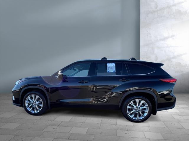 2022 toyota highlander limited