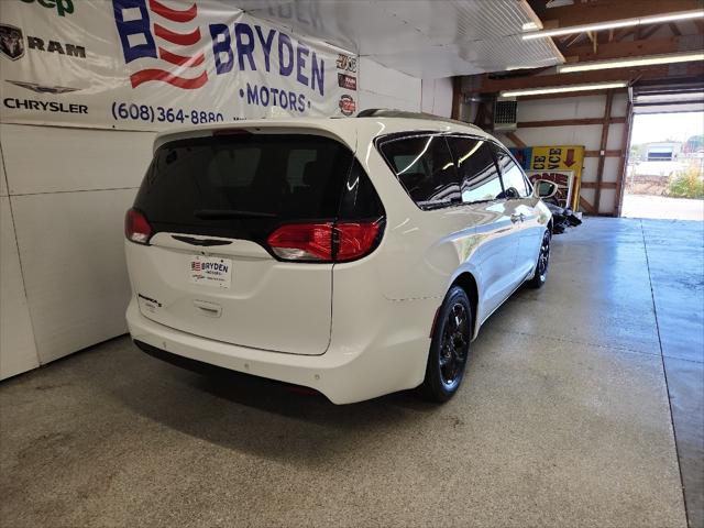 2020 chrysler pacifica touring l