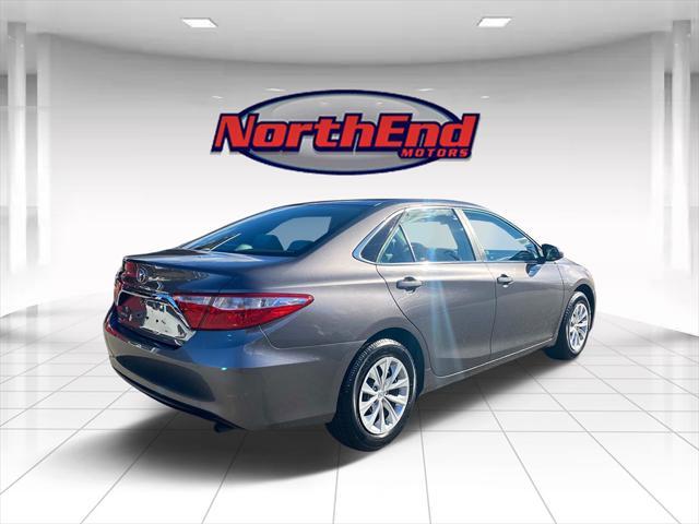 2015 toyota camry le