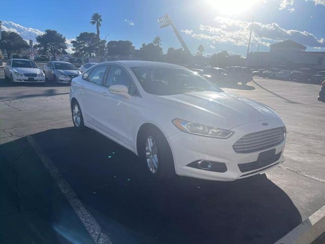 2014 ford fusion se