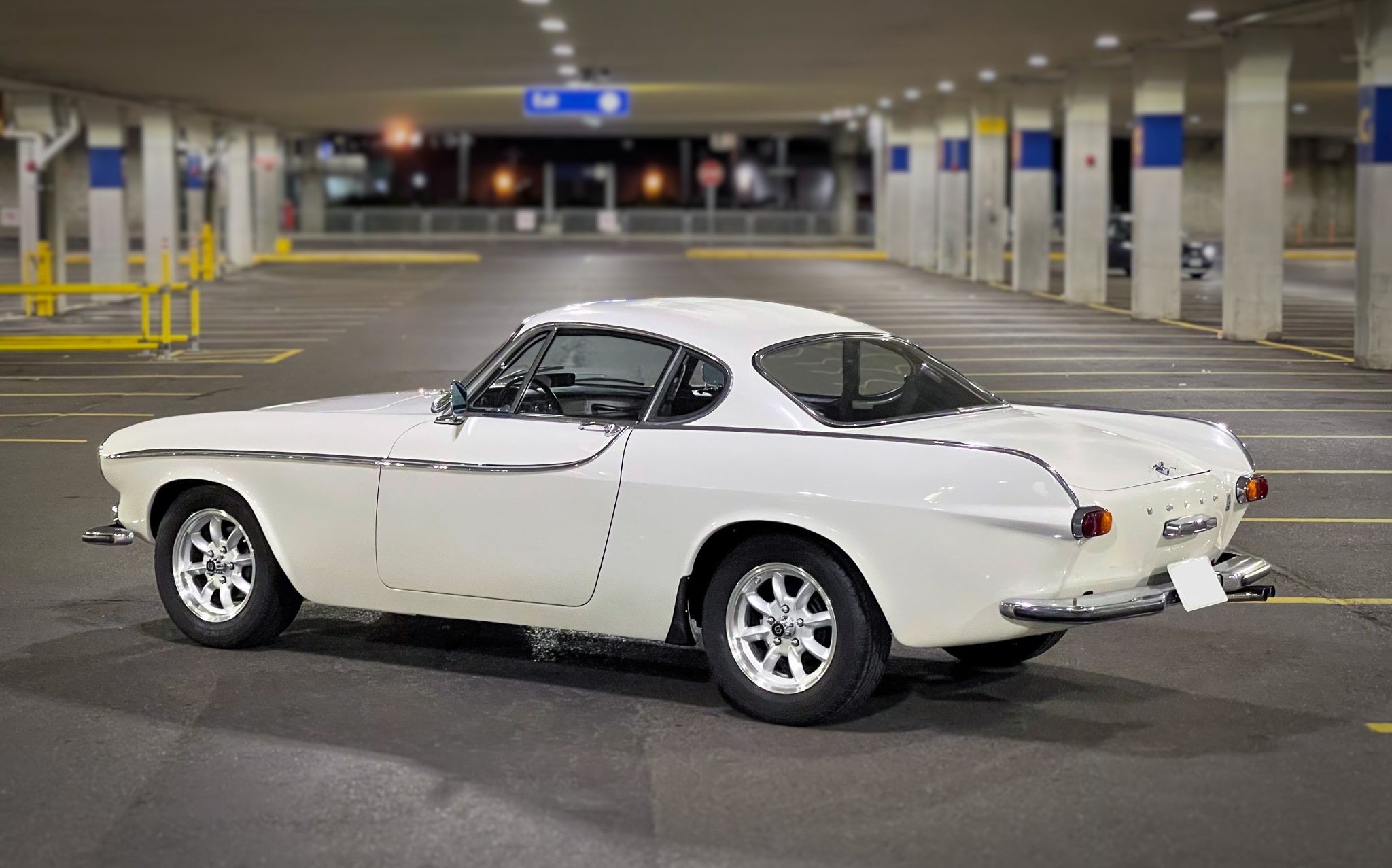 1965 volvo 1800s 4-speed