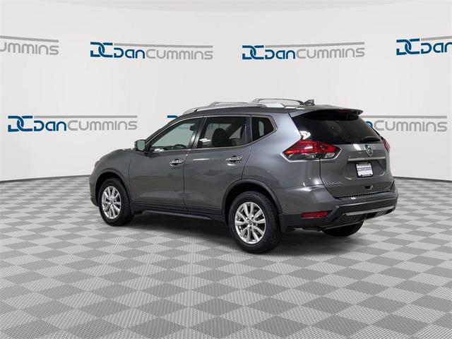 2017 nissan rogue sv