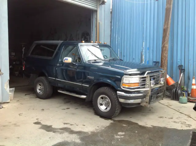 1994 ford bronco xlt sport utility 2-door 5.0l