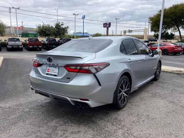 2024 toyota camry se