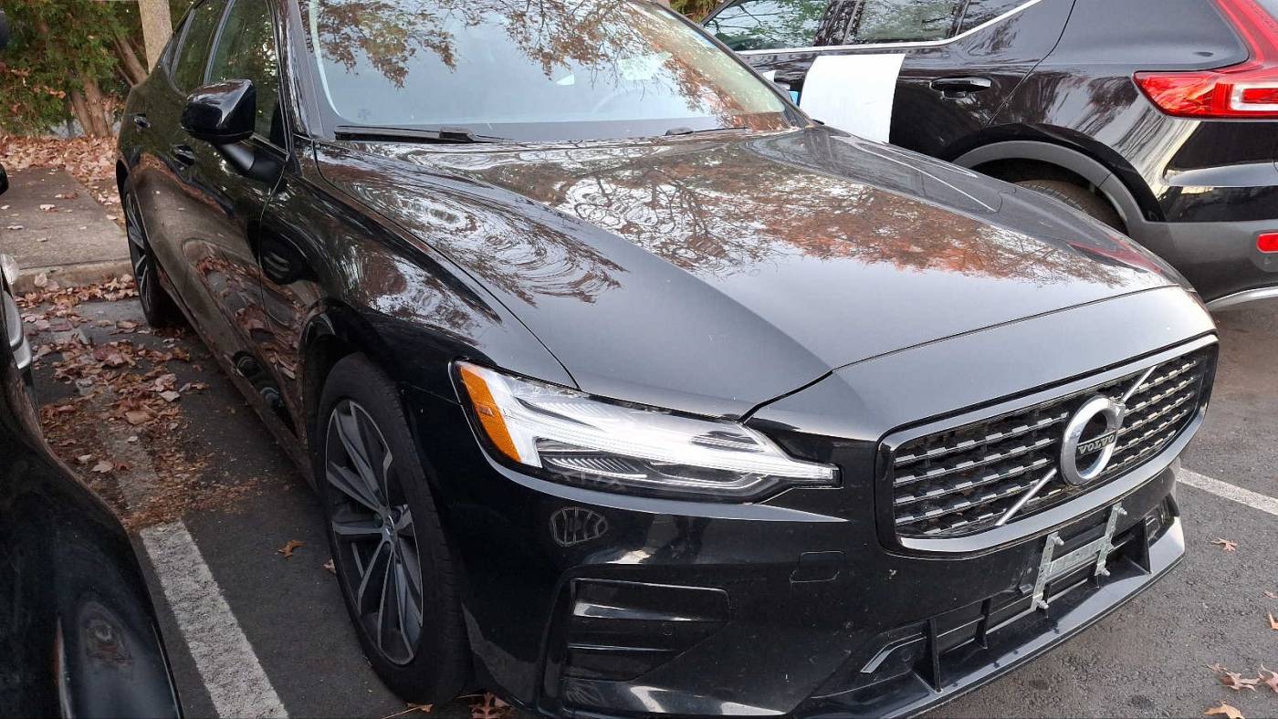 2022 volvo s60 b5 momentum
