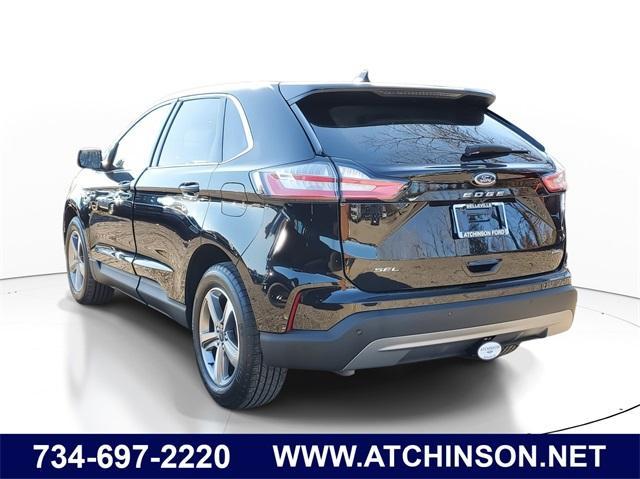 2022 ford edge sel