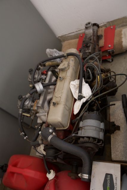 1970 triumph tr6 - disassembled