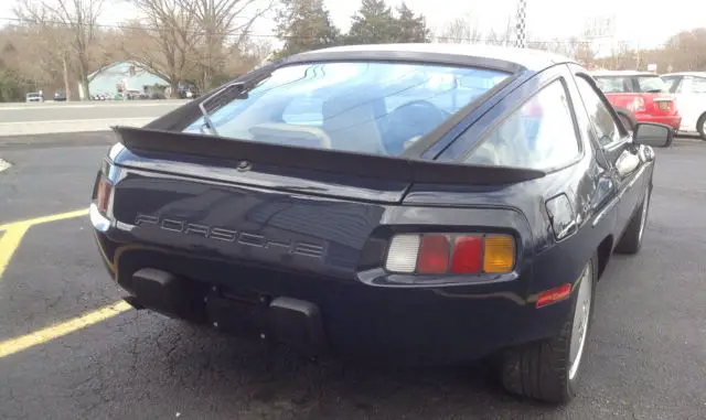 1985 porsche 928s 5-speed transmission super clean!! runs great!!