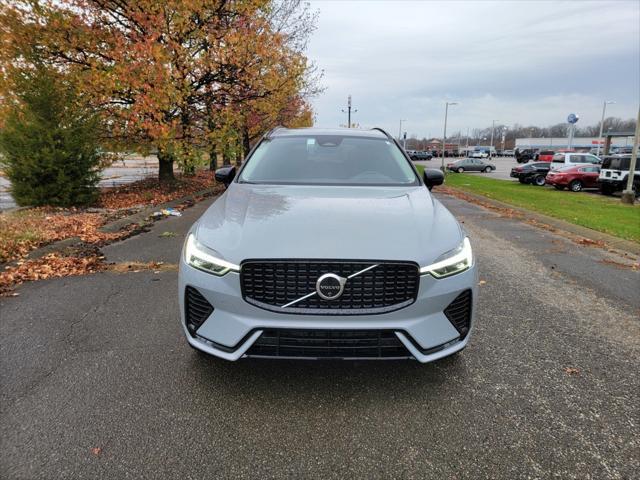 2024 volvo xc60 b5 plus dark theme