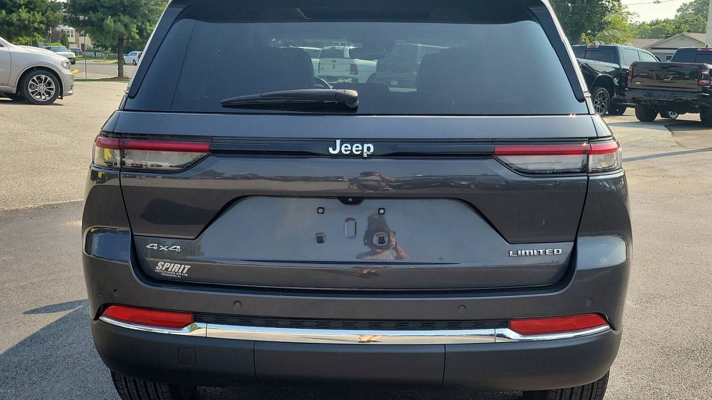 2022 jeep grand cherokee limited