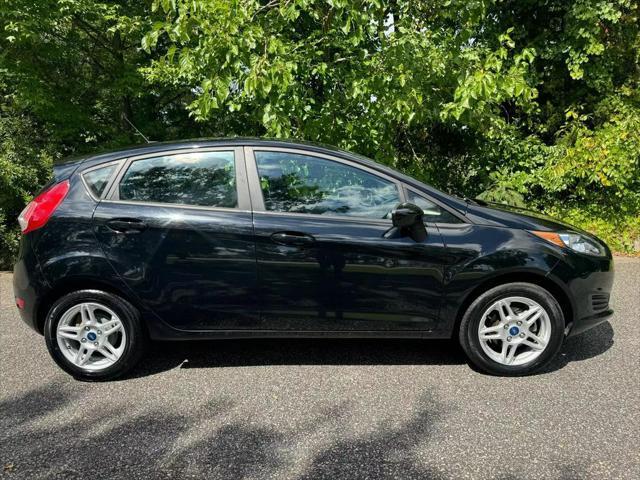 2019 ford fiesta se