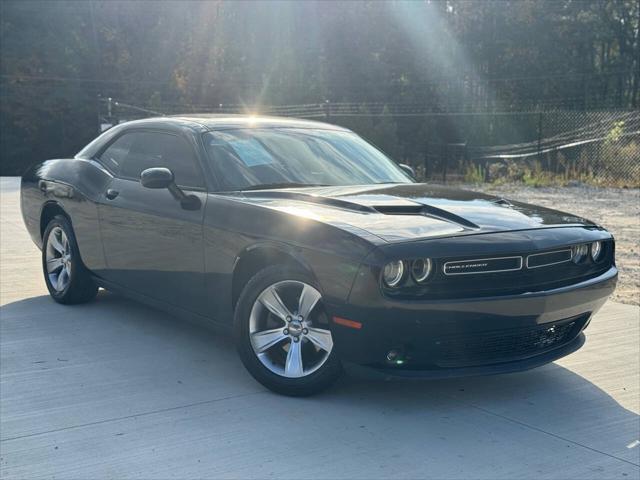 2015 dodge challenger sxt