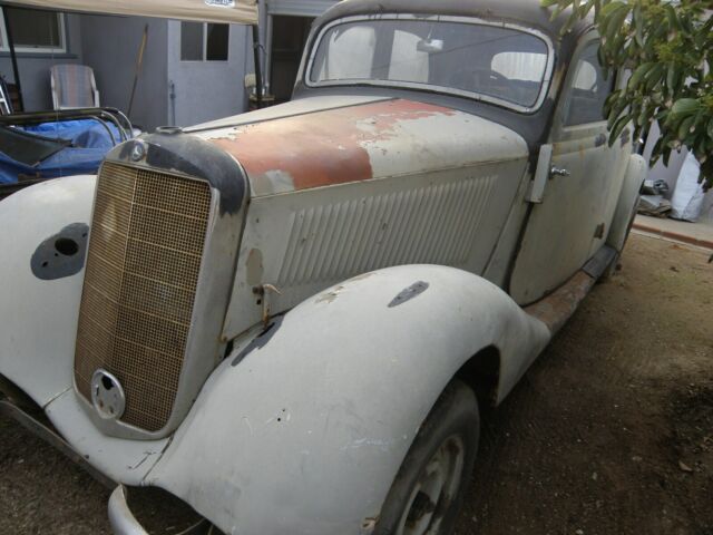 1950 merecedes benz 170 va sedan 4 door (no motor or trans)