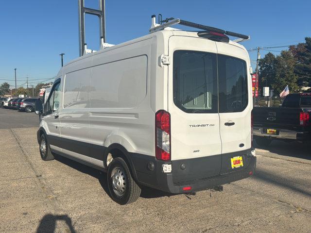 2020 ford transit-250 base