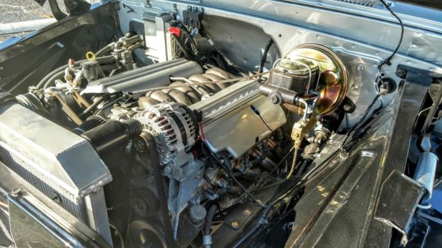 1965 chevrolet c10 fleetside short bed ls1/4l60e
