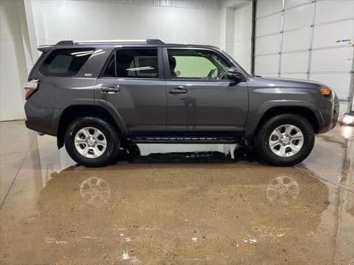 2023 toyota 4runner sr5 premium 4dr 4x4 in beaverdale heights, iowa
