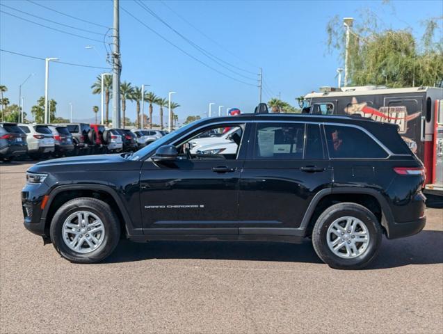 2022 jeep grand cherokee laredo