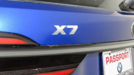 2025 BMW X7