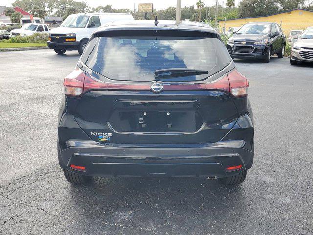 2023 nissan kicks s