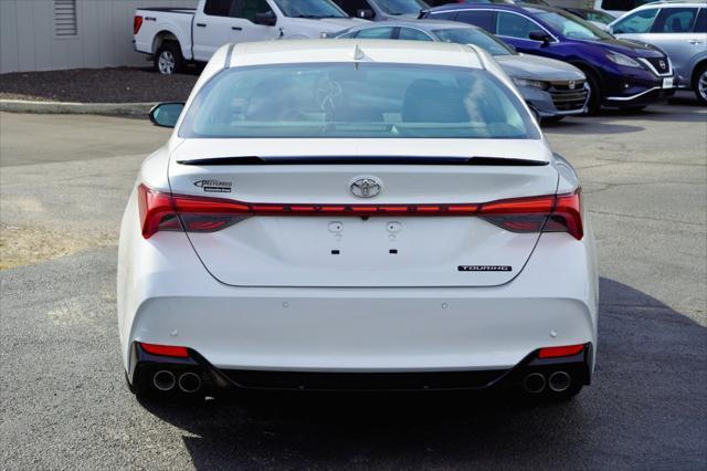 2022 toyota avalon touring