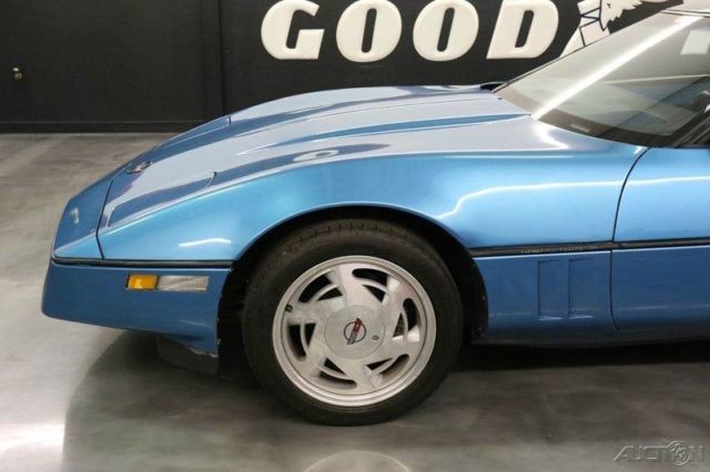 1989 base 2dr hatchback used 5.7l v8 16v manual rwd