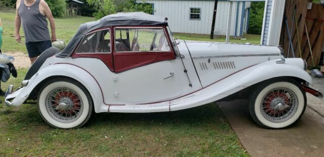 car 1954 mg tf clean title. matching numbers
