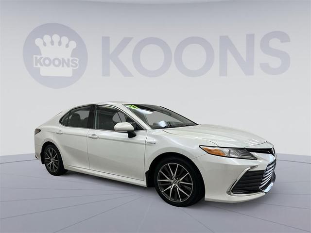 2021 toyota camry hybrid xle
