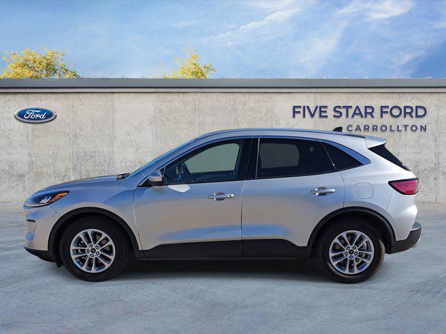 2020 ford escape se