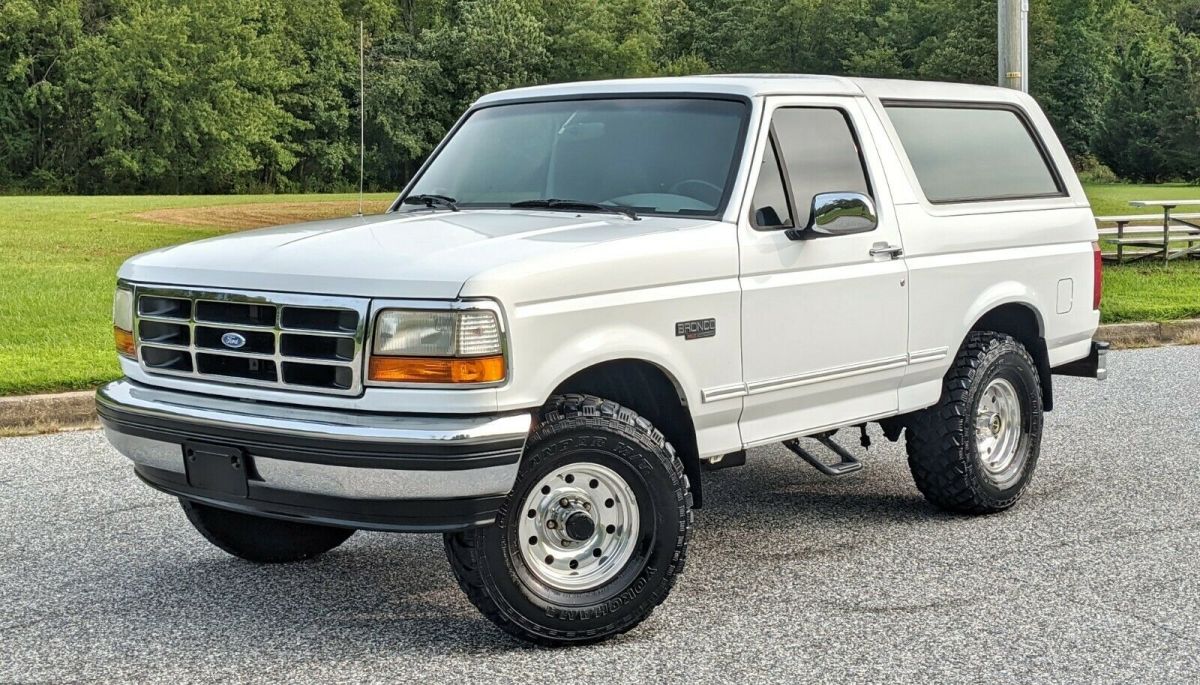 no reserve 83k miles oj simpson bronco!!! 4x4 5.0l leather xlt super clean look!