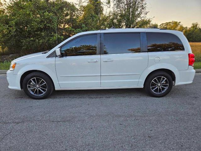2017 dodge grand caravan sxt