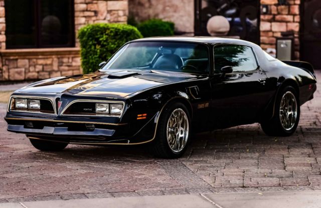 1977 pontiac trans am hardtop 4-speed manual