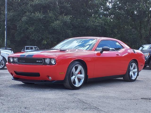 2009 dodge challenger srt8