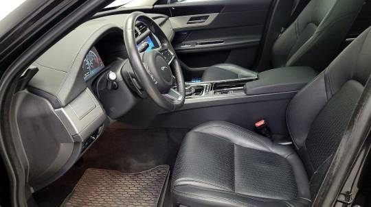 2019 Jaguar XF