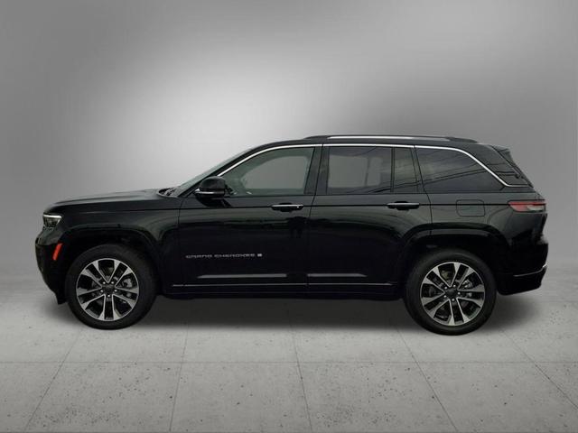 2022 jeep grand cherokee overland