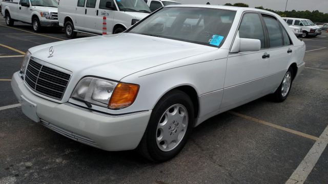 1993 mercedes 300sd diesel,only 70k miles,1 tx owner,rust free
