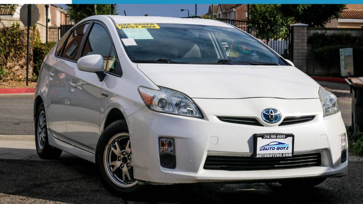 2010 toyota prius two