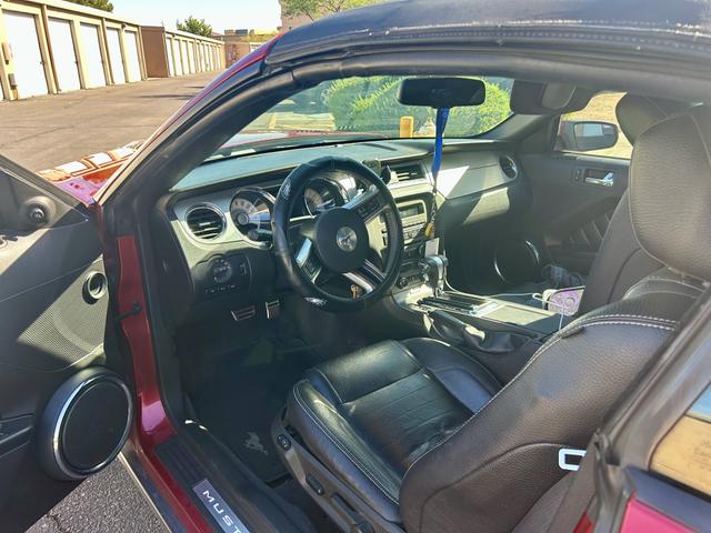 2011 ford mustang v6 premium