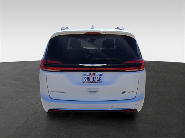 2021 chrysler pacifica hybrid touring l