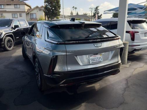 2024 cadillac lyriq