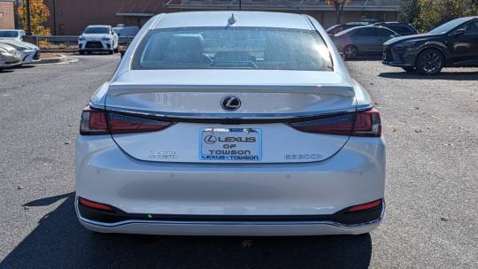 2025 Lexus ES