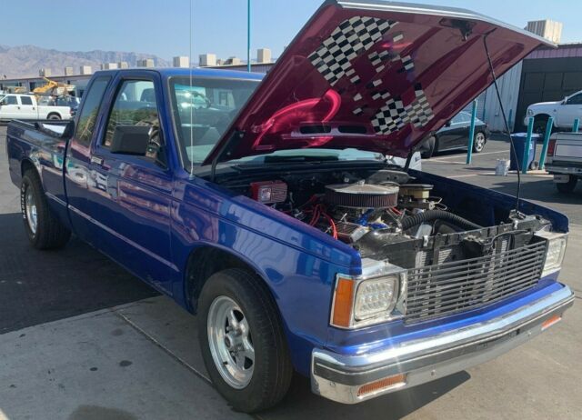 1984 chevrolet s-10 extended cab 2wd pickup turbo 350 v8 can ship worldwide