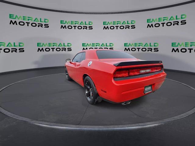 2009 dodge challenger srt8