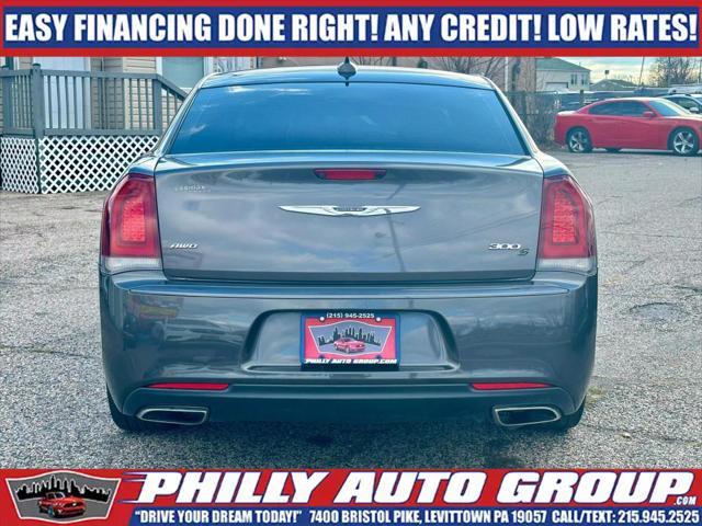 2018 chrysler 300 s