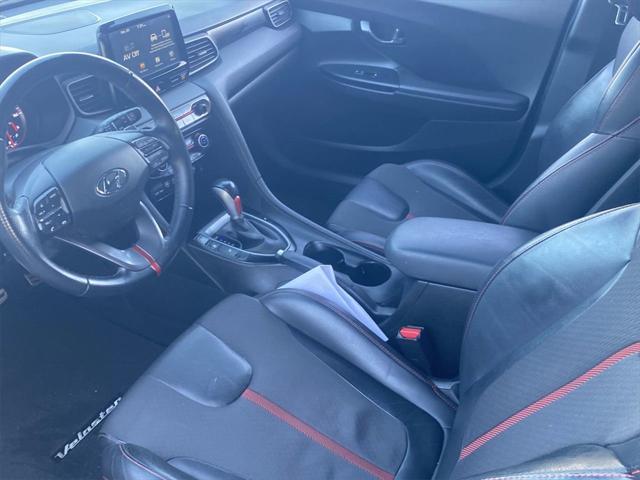 2020 hyundai veloster base