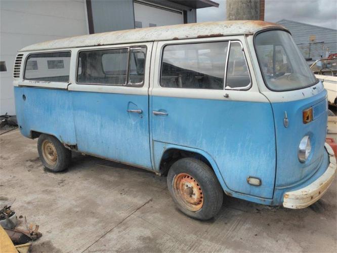 1973 volkswagen bus in parkers prairie, minnesota