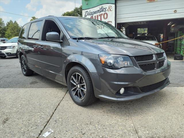 2017 dodge grand caravan gt