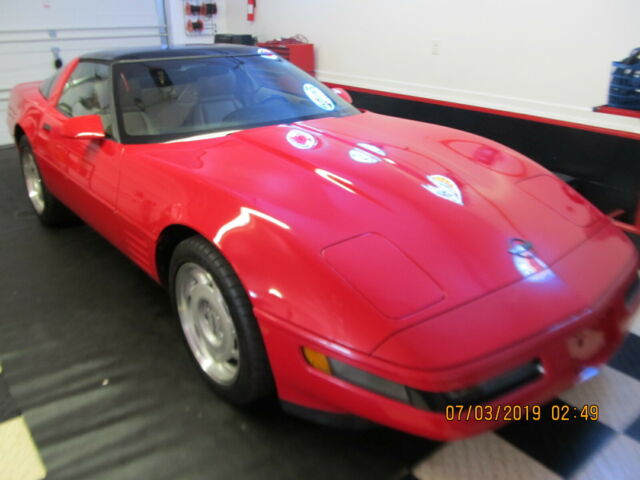 super clean & low mileage 1992 corvette